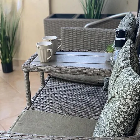 The Nature View Suite, Part Of Terra Complex & 반스코